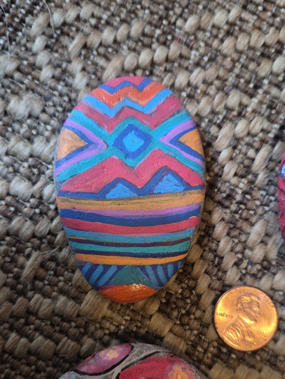 4 Hand Painted Rocks - Picture 4 of 5